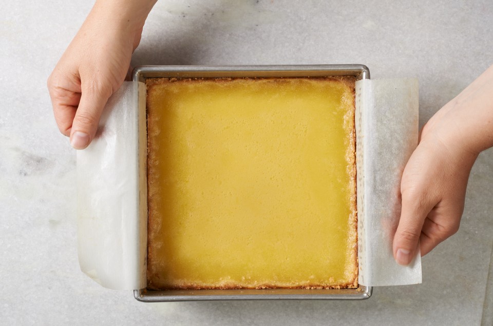 Baking with a parchment paper sling