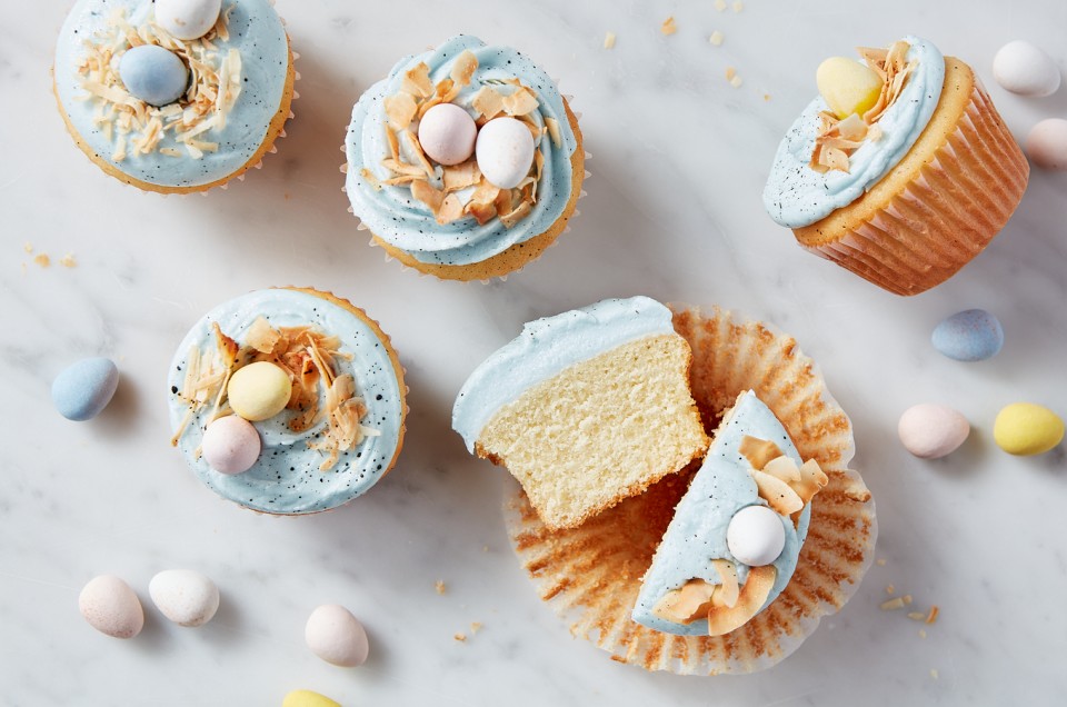 Several Robin Egg-styled cupcakes