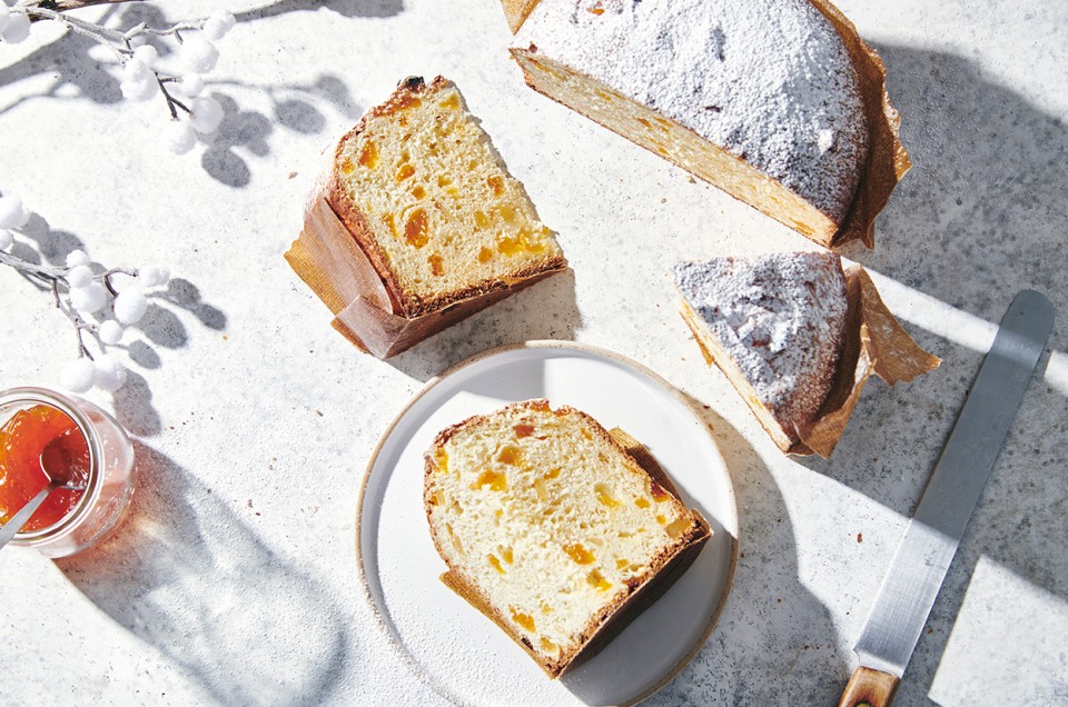 Ginger-Apricot Panettone - select to zoom