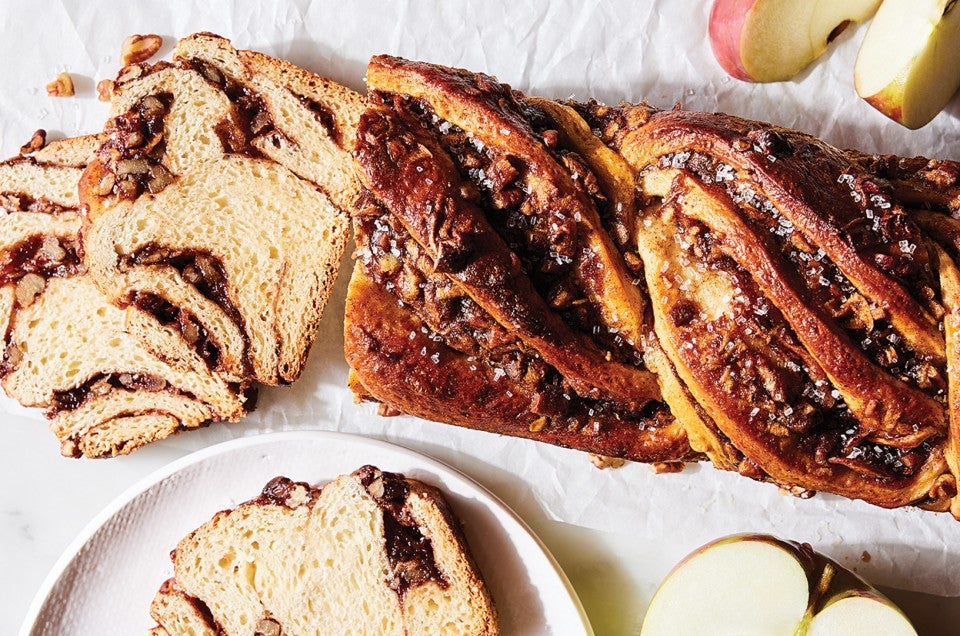 Apple Pie Babka - select to zoom