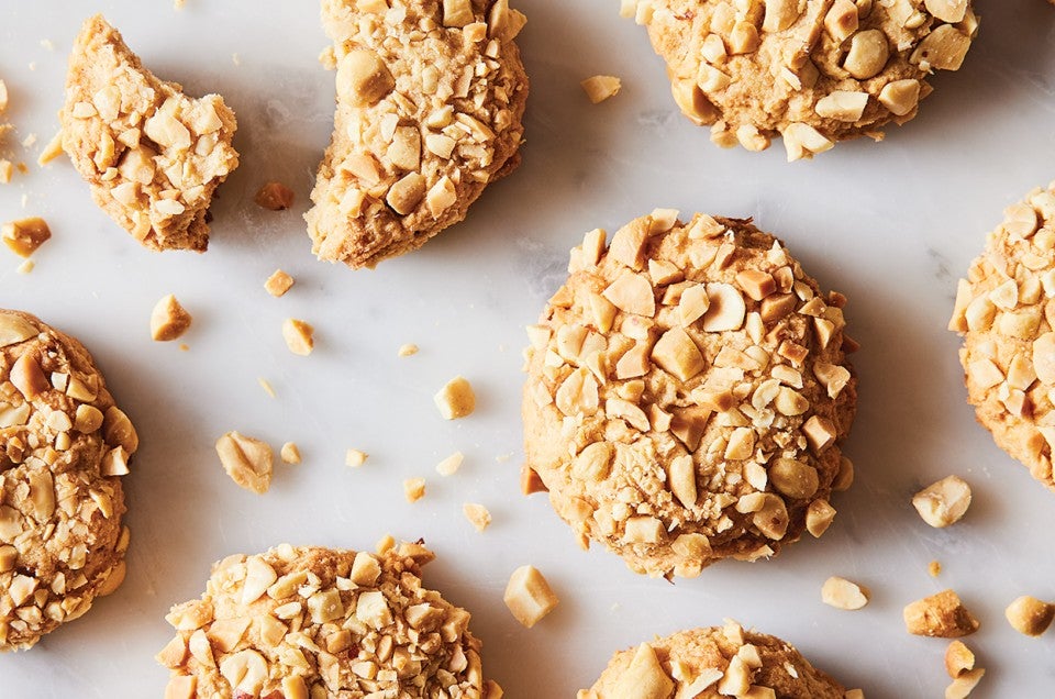 Keto-Friendly Salty-Sweet Peanut Butter Cookies