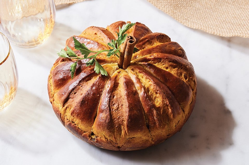 These Sweet Little Pumpkin Cakes Are the Ultimate Fall Dessert