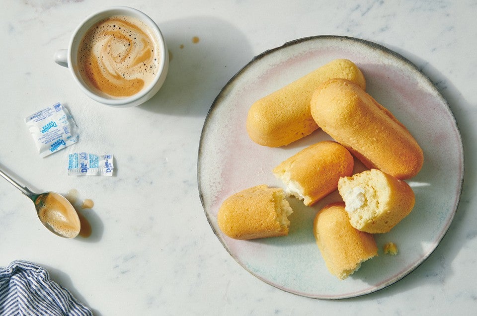 Twinkling Good Vanilla Snack Cakes - select to zoom