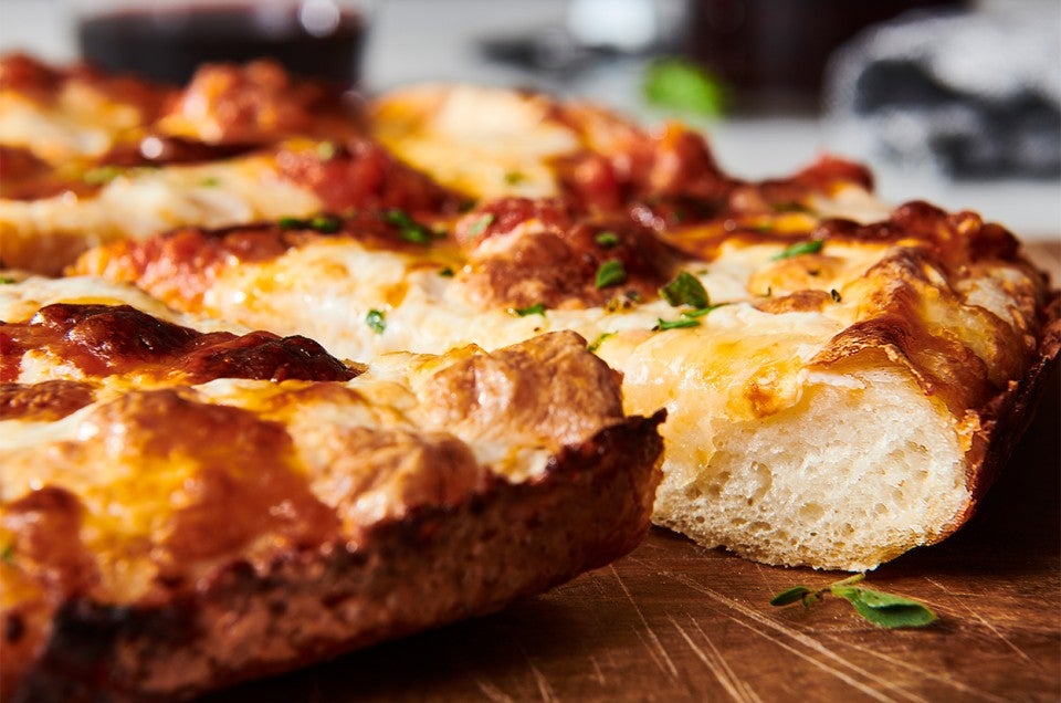 Cast-Iron Deep Dish Pizza! Paleo Pie Perfection!