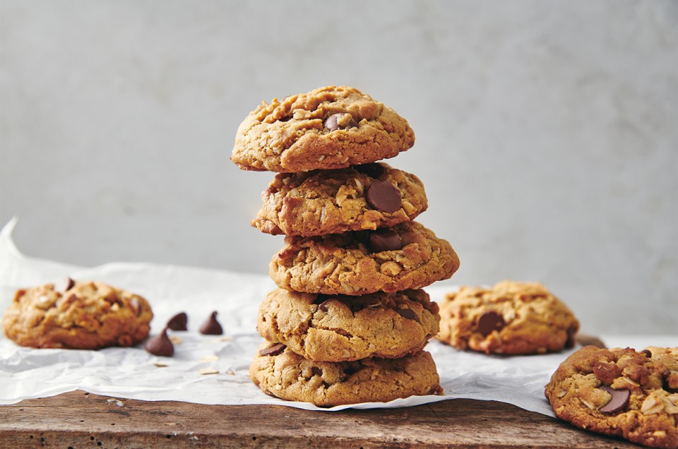 Milk Chocolate Chunk Peanut Butter-Oatmeal Cookies - select to zoom