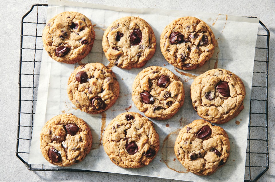 Soft Chocolate Chip Cookies - select to zoom