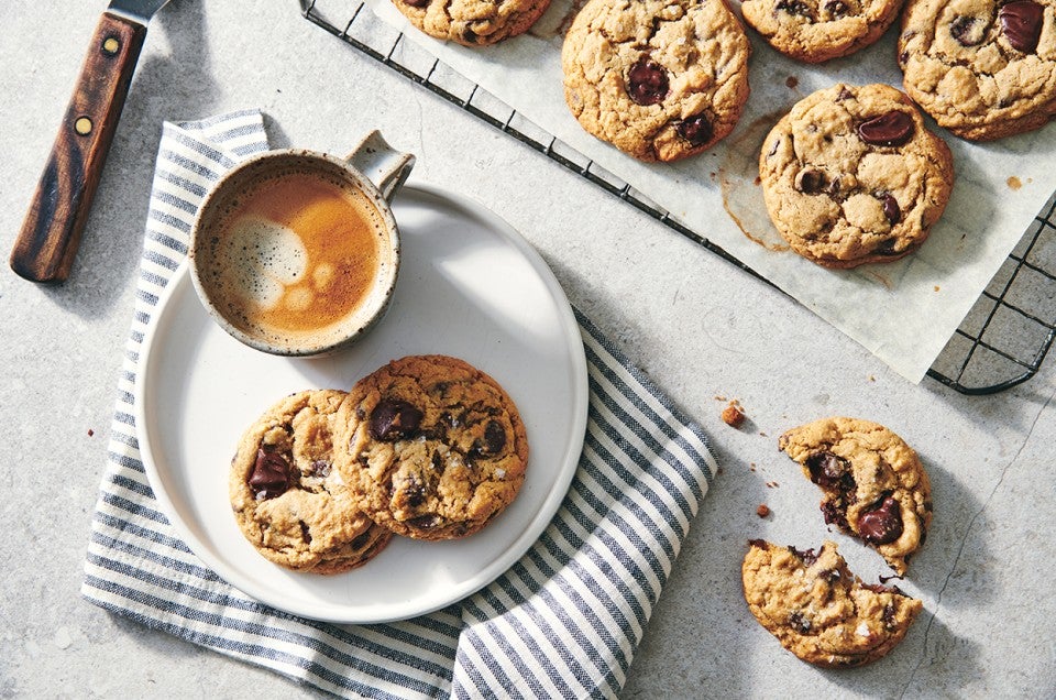 Soft Chocolate Chip Cookies - select to zoom