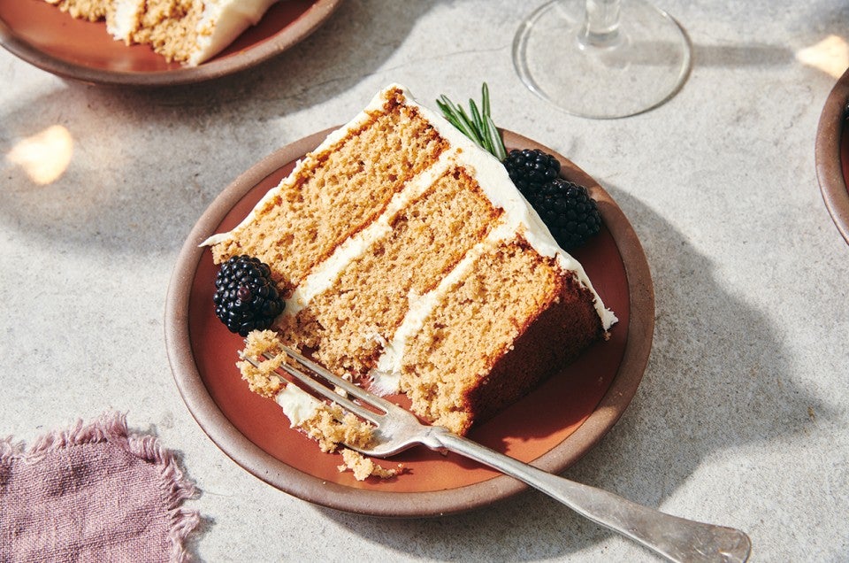 Folding baking technique with whisk for fluffier cakes 