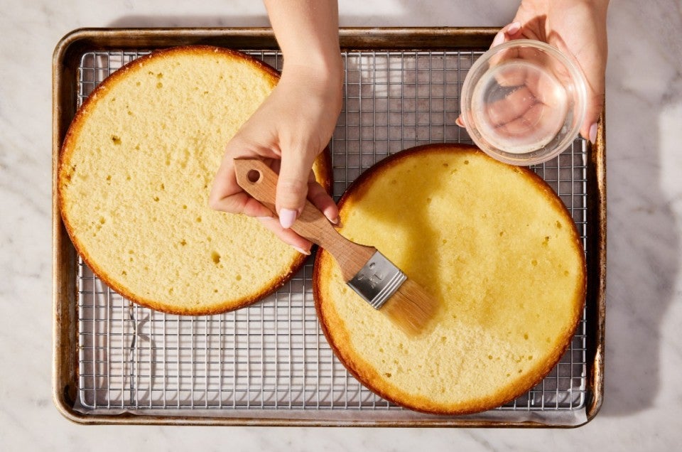 Silicone pans create more level cake layers