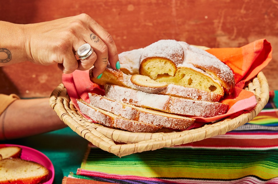 Pan de Muerto (Day of the Dead Bread) - select to zoom