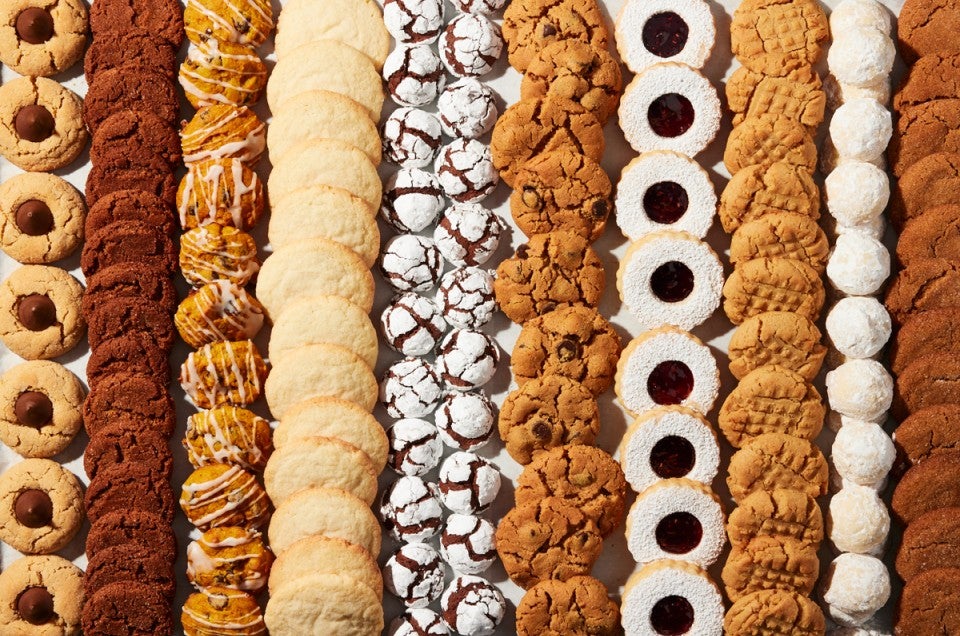 50 Traditional Christmas Desserts We'll Never Stop Making