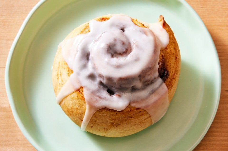 https://www.kingarthurbaking.com/sites/default/files/styles/featured_image/public/2023-12/Small-Batch-Cinnamon-Rolls_0551.jpg?itok=-zRcyiZb