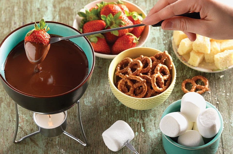 ChocolateFondue_900x600
