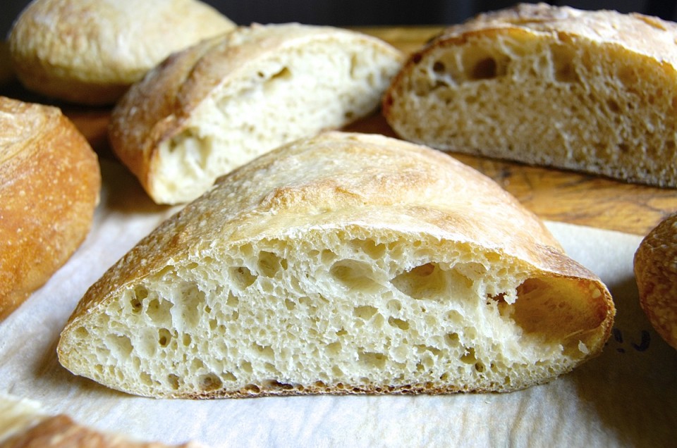 Freezing No-Knead Bread Dough via @kingarthurflour