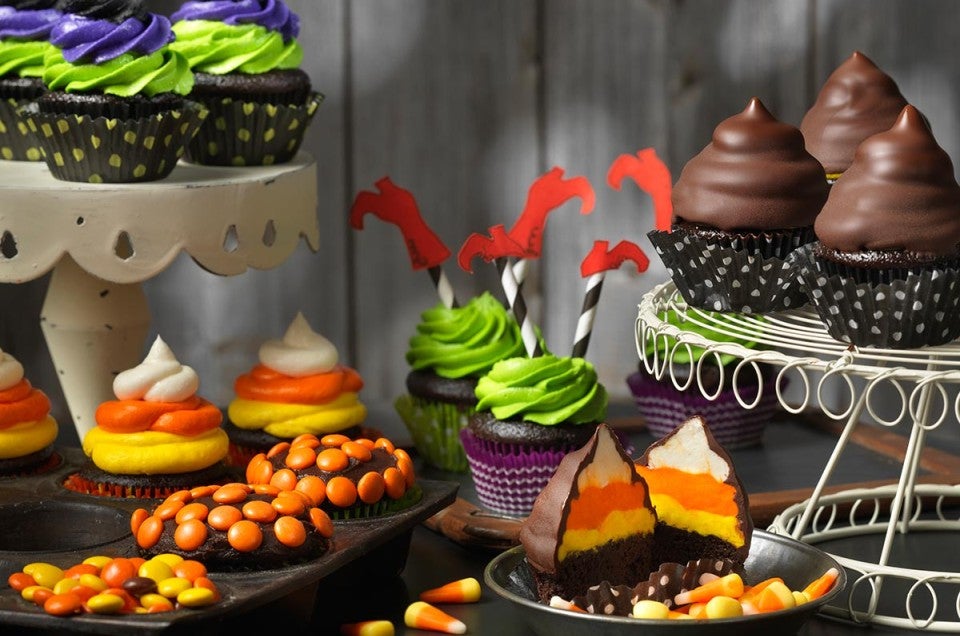HalloweenCupcakes via @kingarthurflour