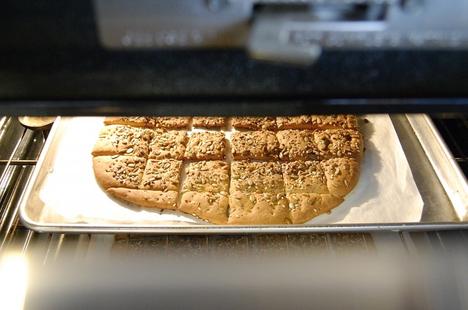 Keeping your baking crispy via @kingarthurflour
