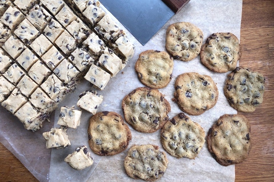 A simple way to shape cookies via @kingarthurflour