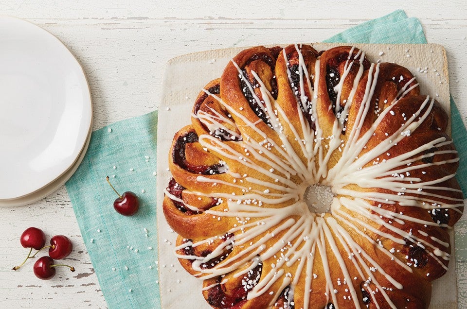 Spiced cherry breakfast ring via @kingarthurflour