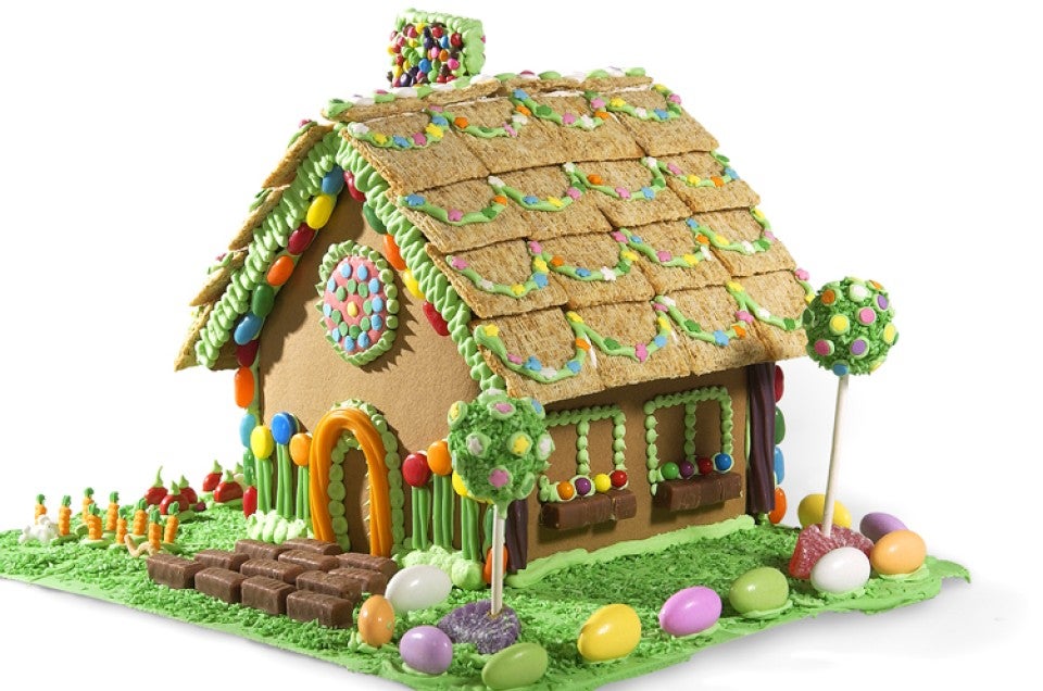 gingerbread-spring-house