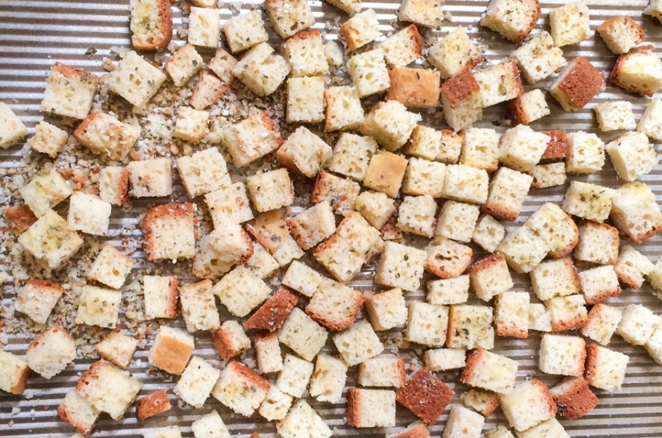 How to make gluten-free croutons via @kingarthurflour