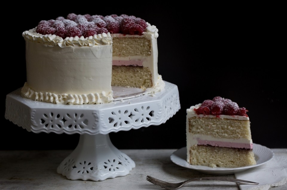white cake via @kingarthurflour