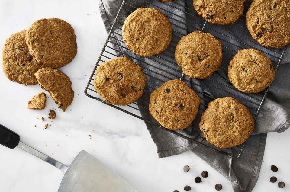 Paleo Chocolate Chip Cookies