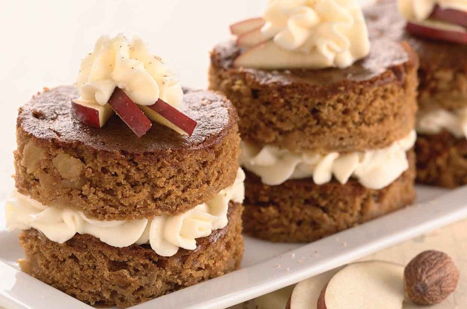 Mini Apple Cider Cakes