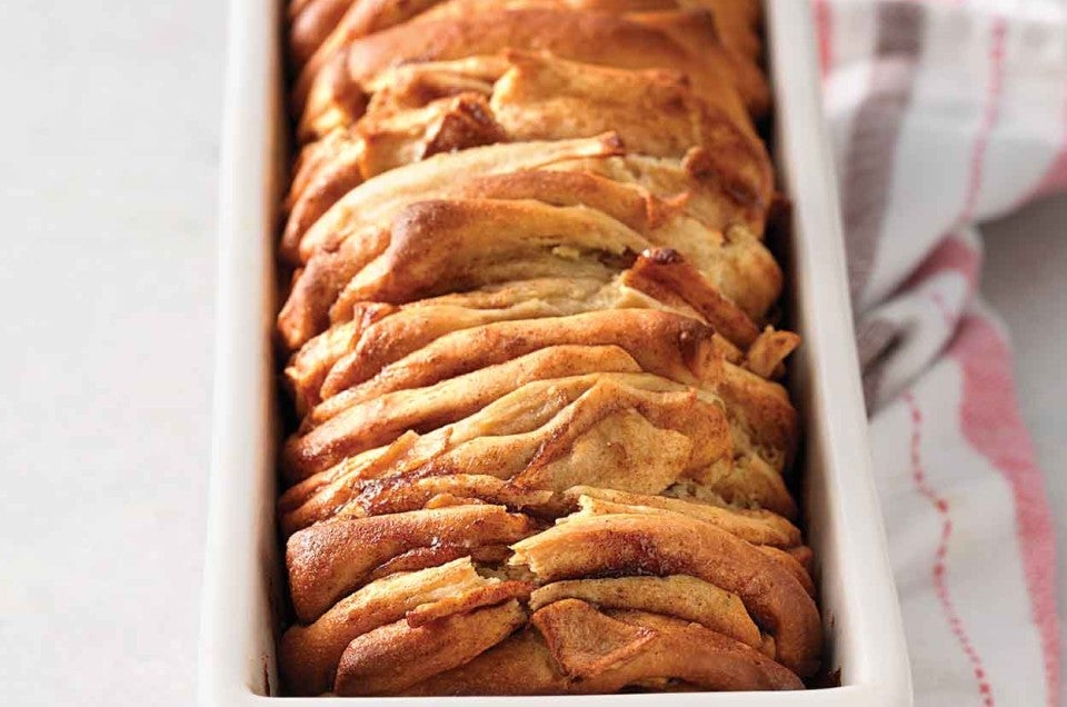 Cinnamon Apple Pull-Apart Bread