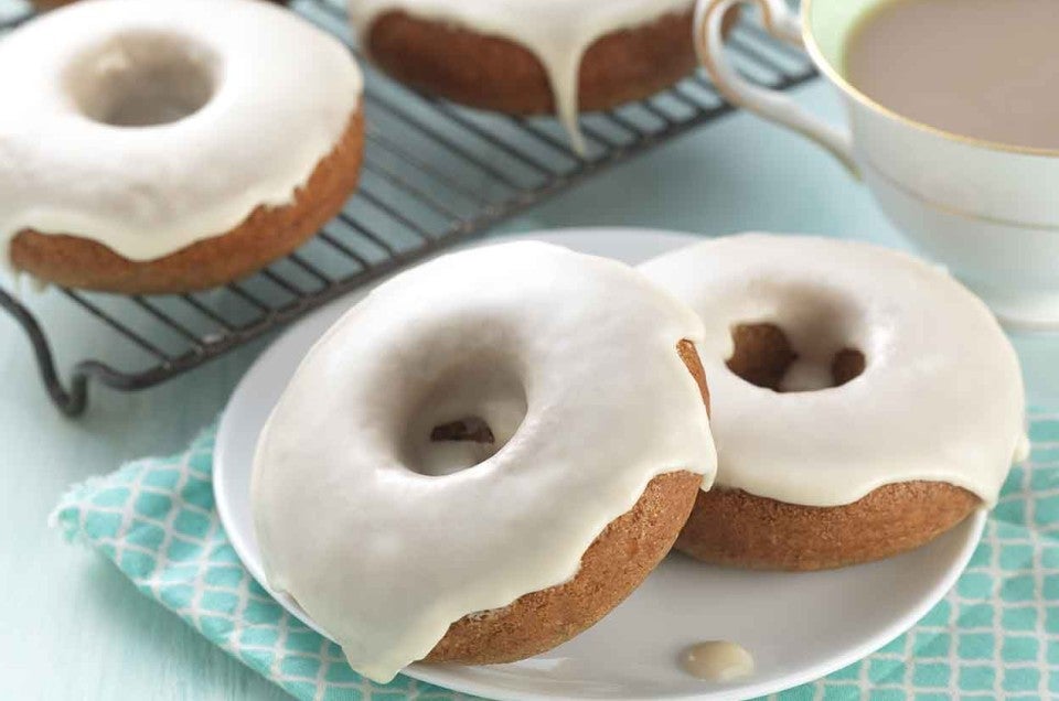 Vanilla Chai Doughnuts
