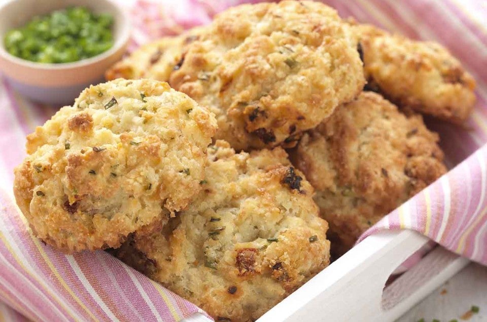 Gluten-Free Sun-Dried Tomato-Cheddar-Chive Biscuits