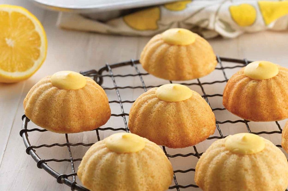 Mini Fluted Lemon Cakes