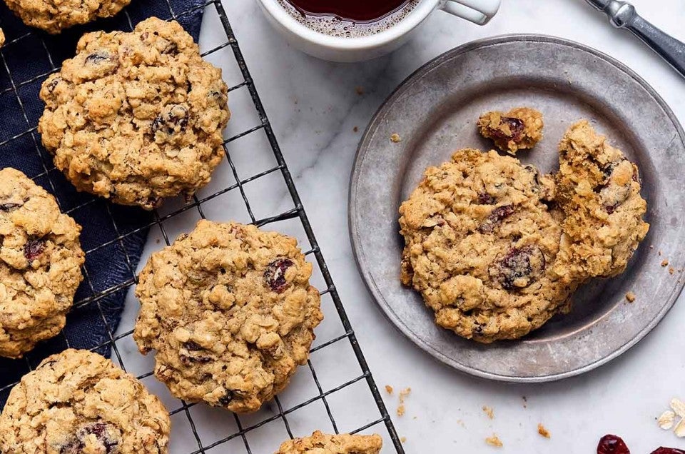 Tender Cranberry-Raisin Oatmeal Cookies