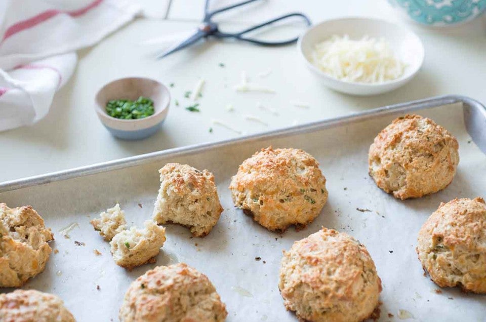 Sprouted Wheat Cheese and Herb Scones