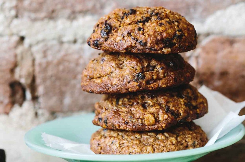 Cardamom-Spice Oat Cookies