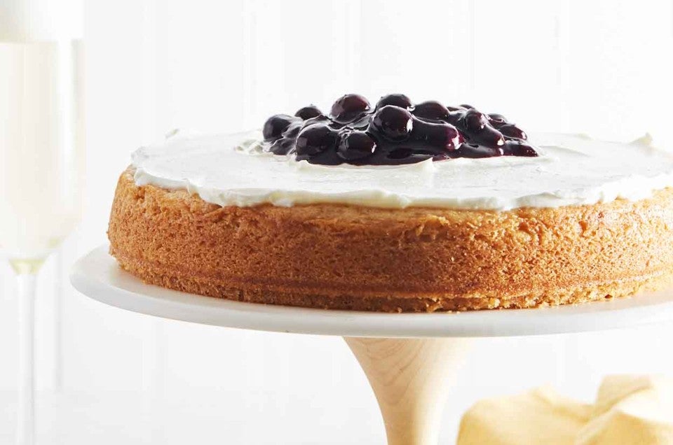 Lemon Tendercake with Blueberry Compote