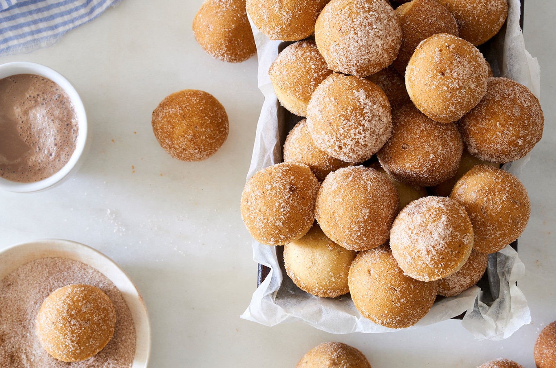 Baked Cinnamon Donut Holes