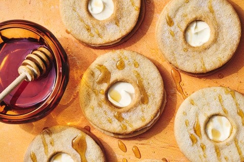 Vanilla Cream Cheese Sandwiches drizzled with honey - select to zoom