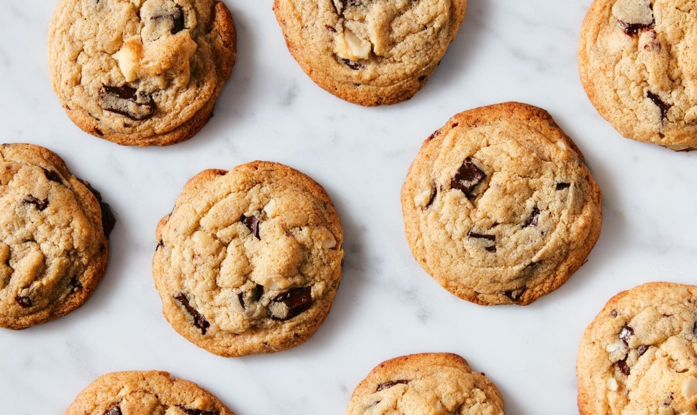 Keto-Friendly Macadamia Chocolate Chip Cookies