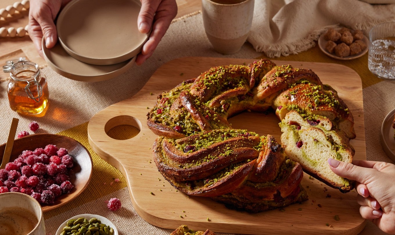 Pistachio Cranberry Wreath 