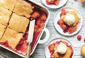 Easy Cake-Style Fruit Cobbler