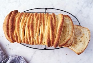 Cheddar Cheese Pull-Apart Bread