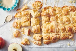 Apple Cheddar Chop Bread