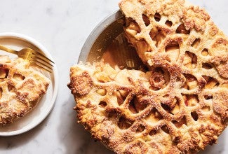 https://www.kingarthurbaking.com/sites/default/files/styles/kaf_thumbnail/public/2022-07/Apple-Pie-Double-Crust-22-3_08_2.jpg?itok=HOpXqc5F