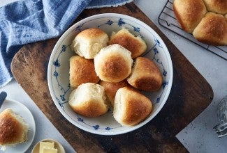 Sourdough Dinner Rolls