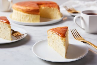 Japanese-Style Soufflé Cheesecake