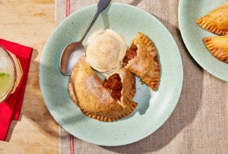 Empanadas de Piña (Pineapple Empanadas)