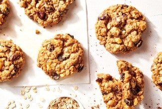 Fruity-Nutty Oat Cookies 