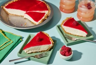 No-Bake Cheesecake with Raspberry Sauce