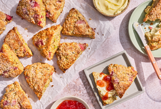 Roasted Strawberry and Pistachio Scones spread out in various preparations.