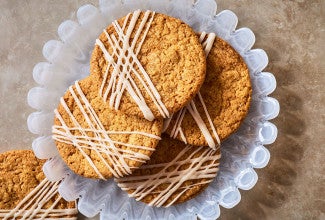 Crispy Brown Butter Cookies arranged on a plate